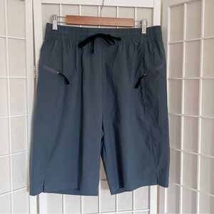 NWT Gradual Blue Gray Athletic Shorts Medium